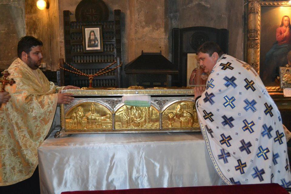 Primirea moastelor Sf. Ierarh Varlaam la Catedrala Domnească din Piatra Neamt